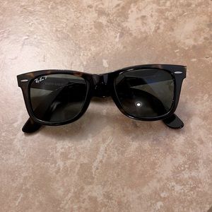 Ray-ban polarized wayfarers